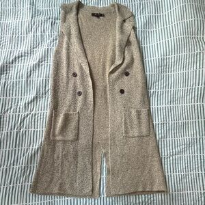 Sleeveless cardigan